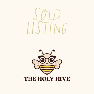 FARM Rio Red Color Therapy T-Shirt Medium Strawberry Graphic Fruit Summer